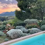 Terra Vecchia, 6 Ou 12 Personnes, Vue Imprenable, Piscine Chauffee